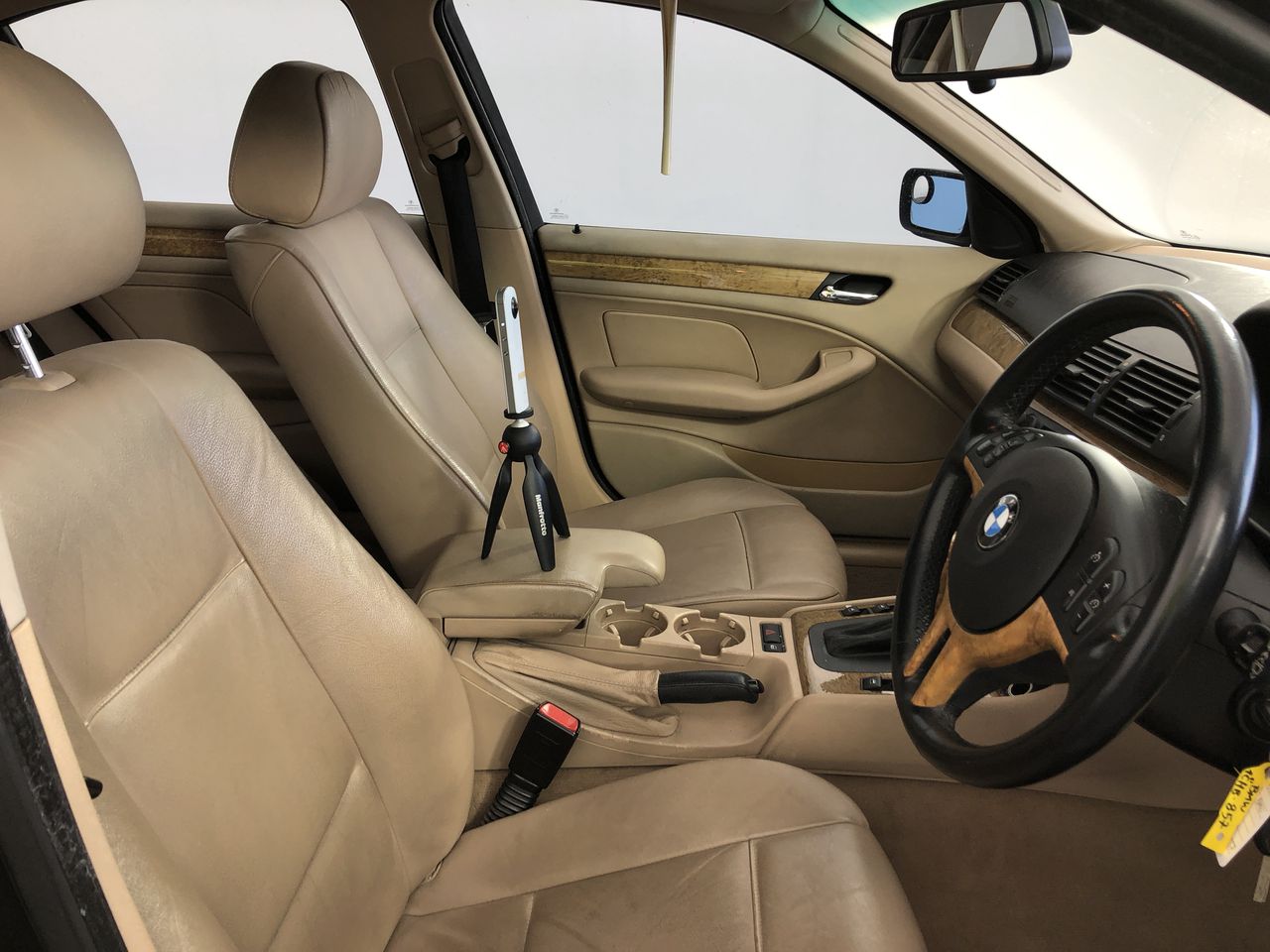 <p>Decorative Bi-Parting Gates</p>