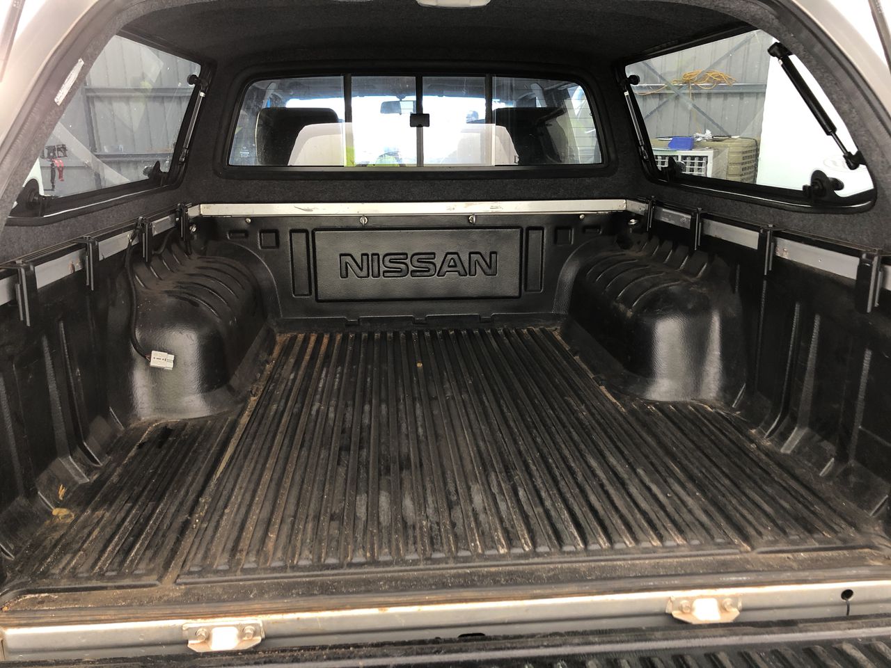 0.88ct Radiant Natural Emerald - Oval Cut