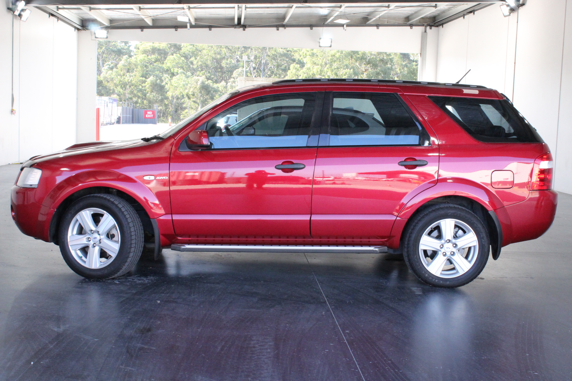 Epson EB-595Wi LCD Projector