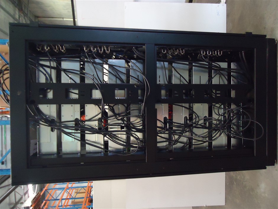 Single Cubicle Toilet Block (Unused)