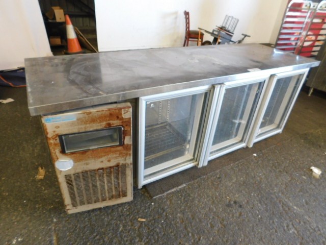 Bleeding Heart Shiraz  (12 x 750mL), SA.