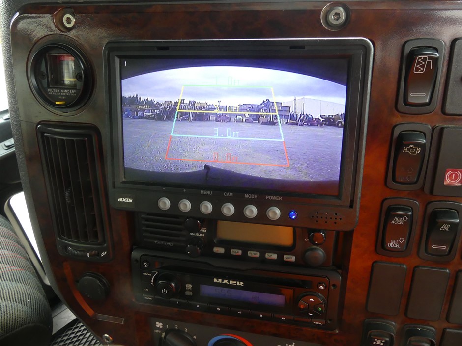 Sweet Caroline Pinot Noir (6x 750mL).