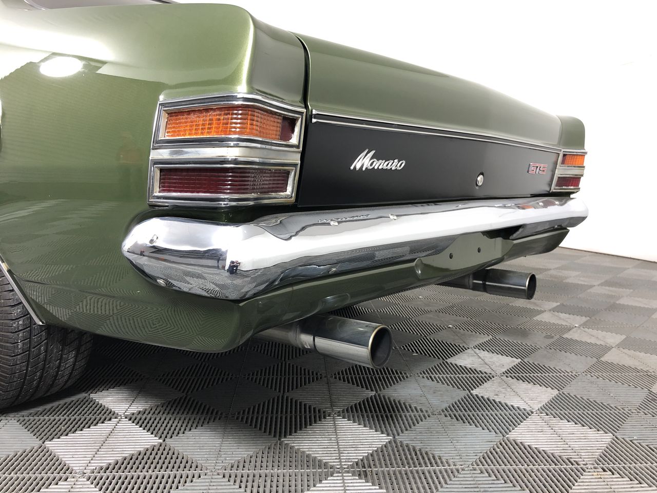 "NED KELLY" Set Of 3 x 1oz Ingots & Display Box Finished 999 Antique Silver