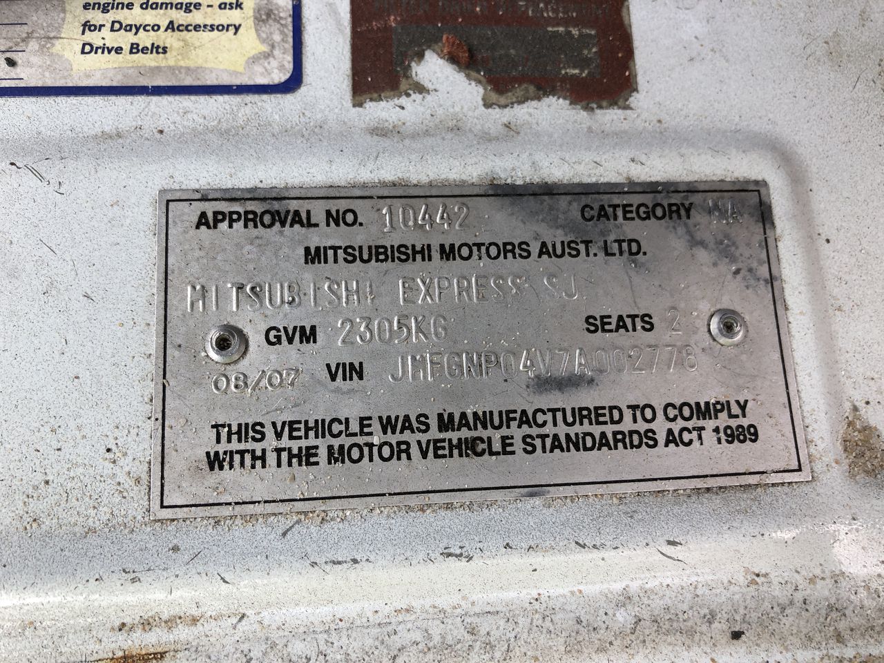 1/100 Scottdale gold bar x 2, 1 Gram Valcumbi bar x 2 & 1g Silver Bar x 2