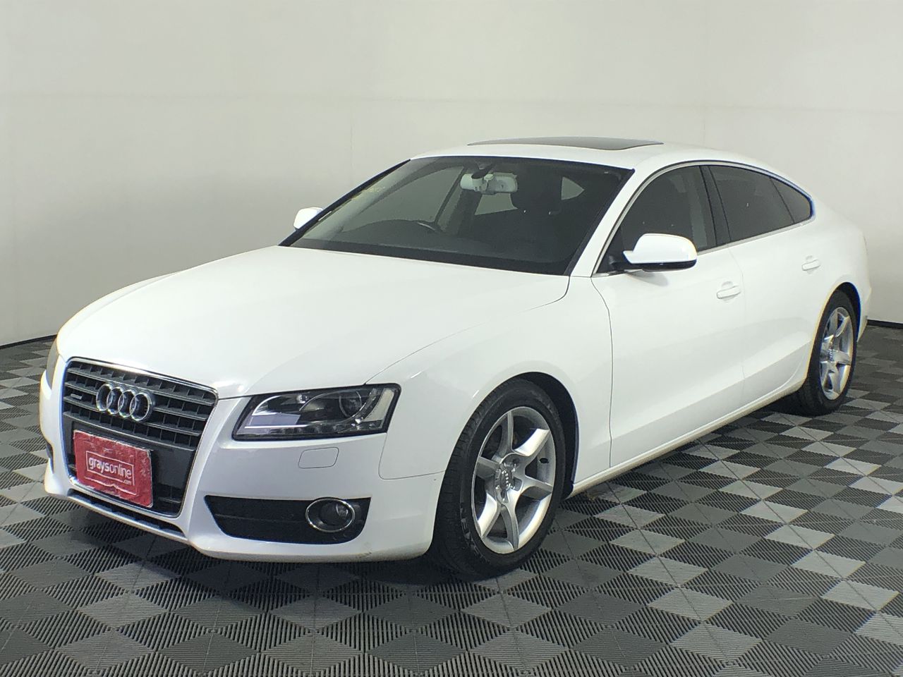 <p>2022 Budjet Trail FT Tipping  Tandem Box Trailer</p>