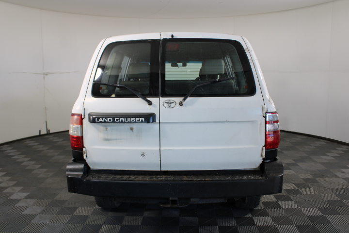 2009 Hyundai iLOAD TQ Turbo Diesel Manual Van (WOVR REPAIRABLE)