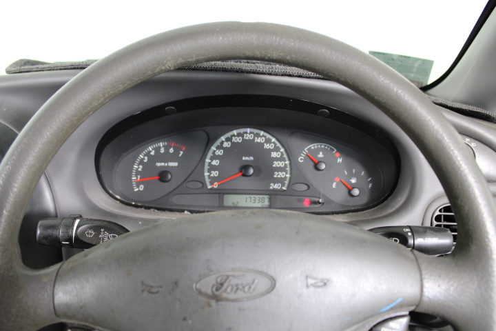 SHARK Steam & Scrub Mop, White.