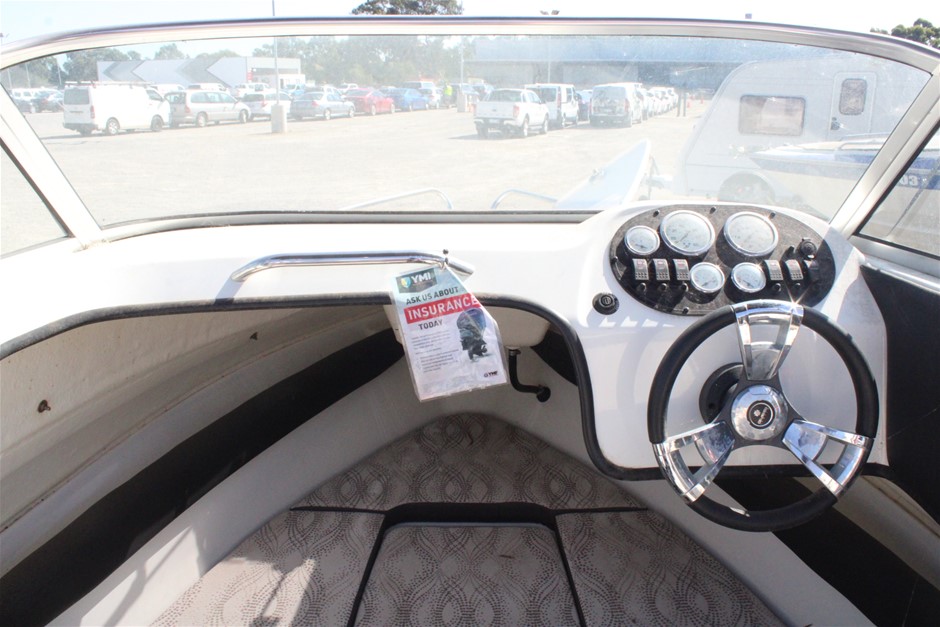 JOSEPH JOSEPH Glide Ironing Board 130 x 38cm with Compact Adjustable Legs a