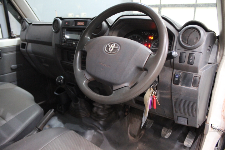 LOGITECH Pebble Mouse 2 M350s Slim Bluetooth Wireless Mouse, Portable, Ligh