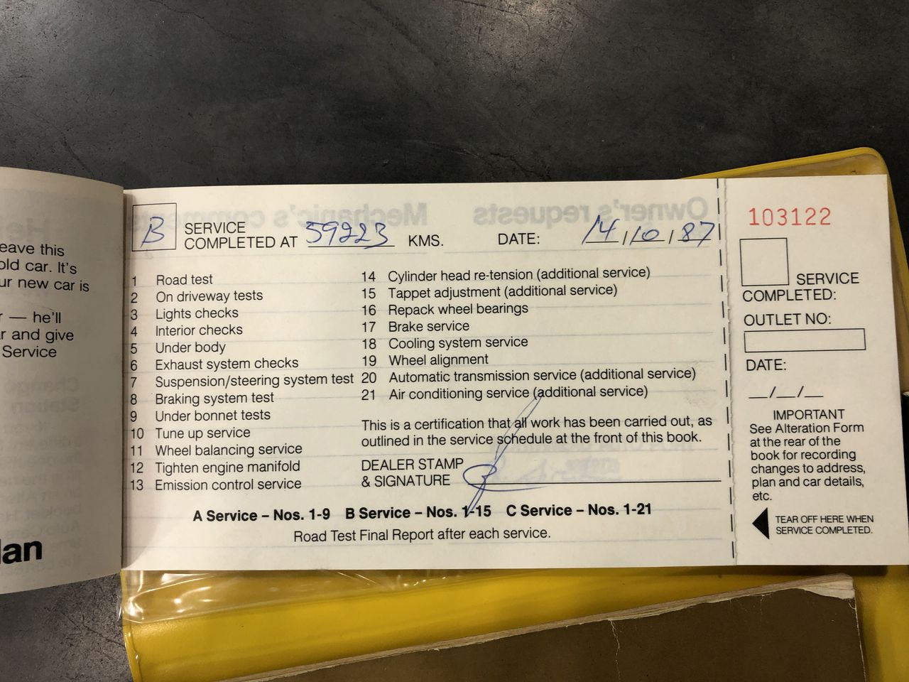 1.00ct Round Cut GRA Certified Moissanite 925 Sterling Silver Ring - Size 6