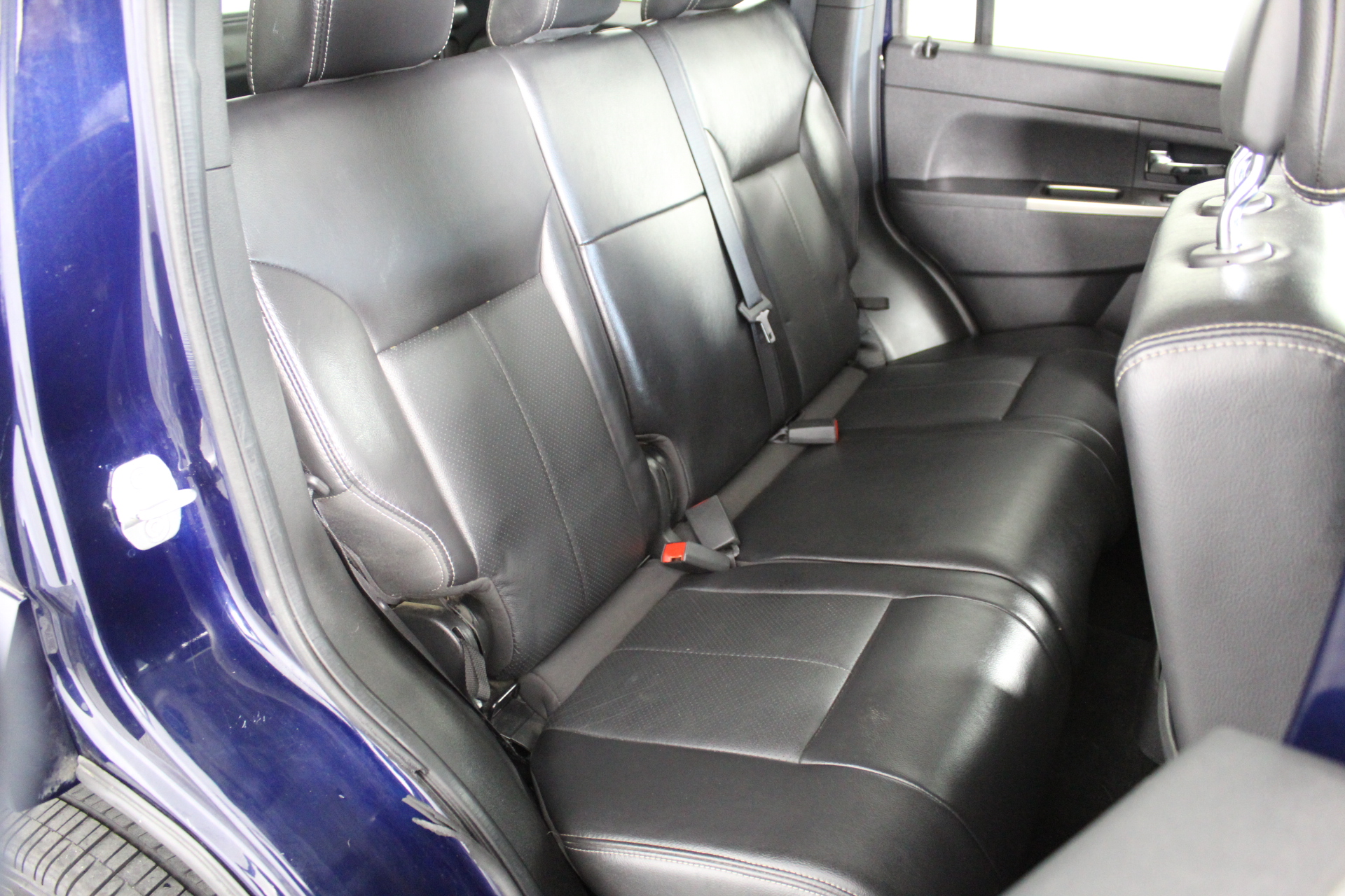 1/100 Scottdale gold bar x 2, 1g Valcumbi bar x 2 & 1g Silver Bar x 2