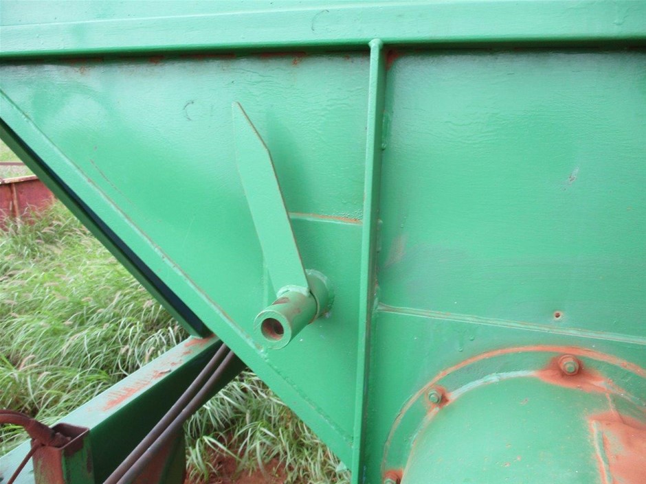 Expandable Container House with 2 Glass Walls & Ensuite(Unused)