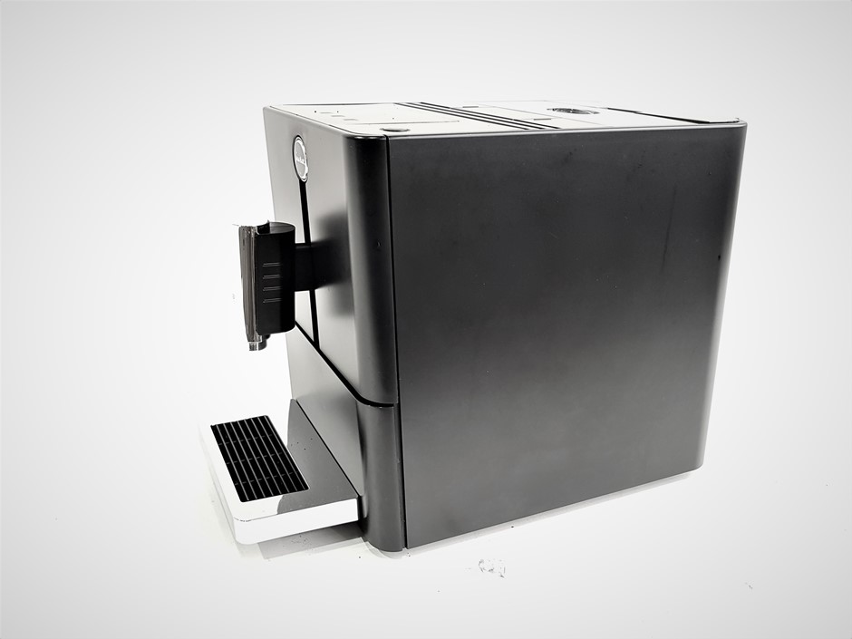 ZINUS Kai Bamboo and Metal Platform Bed Frame with Headboard/No Box Spring