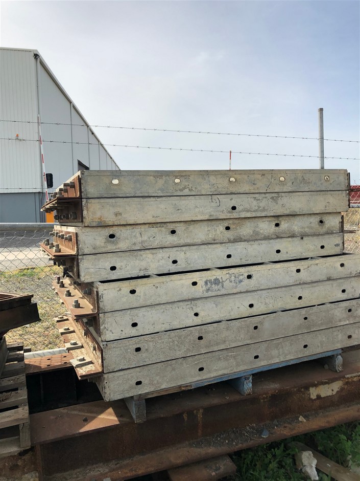 REXEL Momentum X406 Cross Cut Paper Shredder, Shreds 6 Sheets