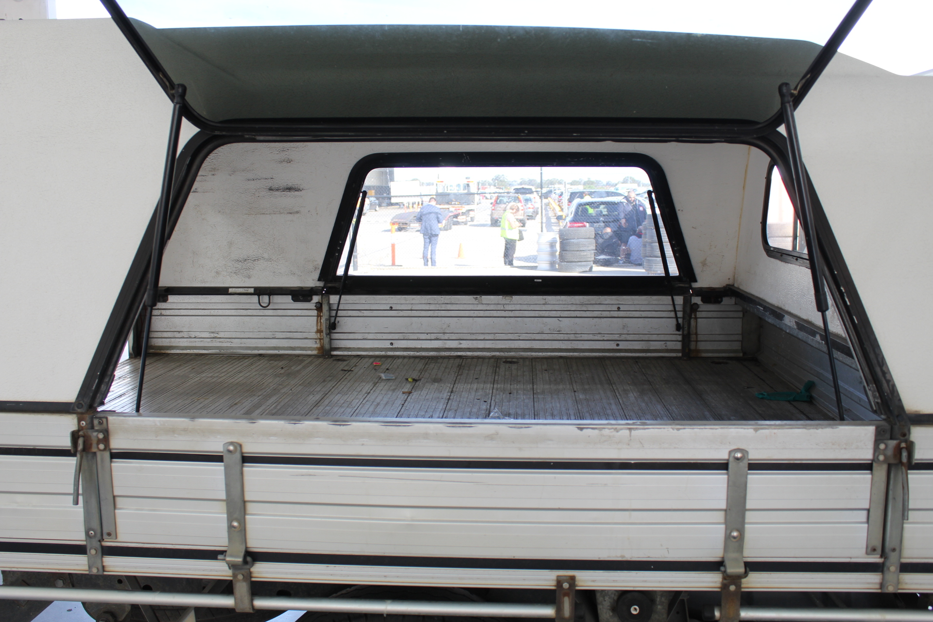 Large Levelling Bar (Unused),