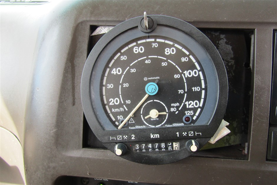 NED KELLY UNIQUE BOXED SET OF 1 GOLD INGOT & PISTOL - FINISHED IN 24K GOLD