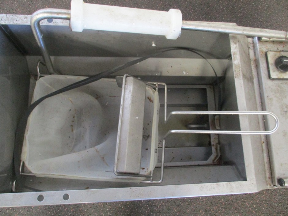 2025 Smart Watch For Men/Women Waterproof Bluetooth iPhone Samsung