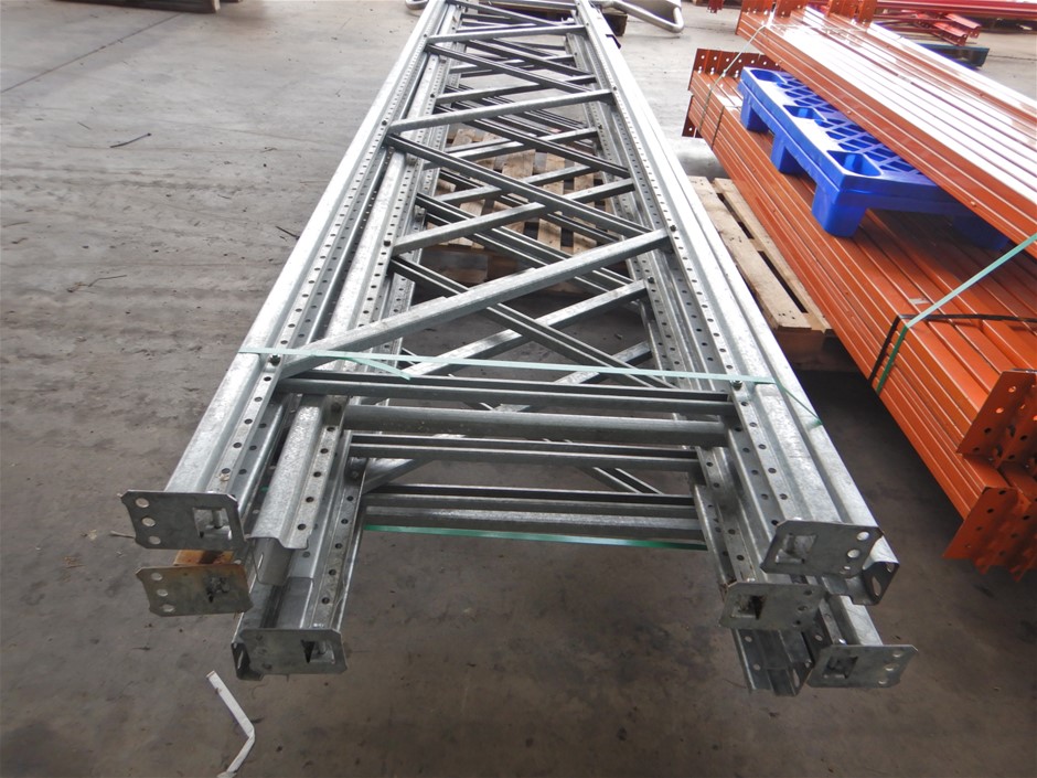 0.14 Carat round 4 diamond