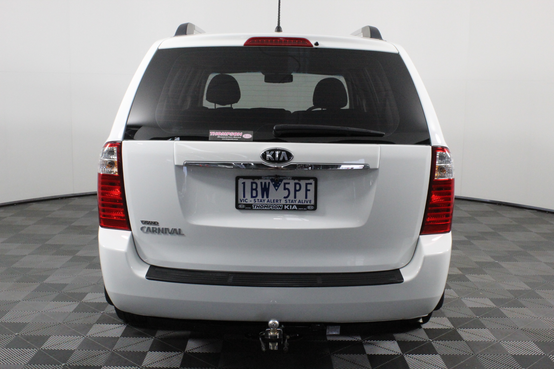 2010 BATHURST WINNER ANTIQUE GOLD MEDALLION BOX LOWNDES HOLDEN VE COMMODORE