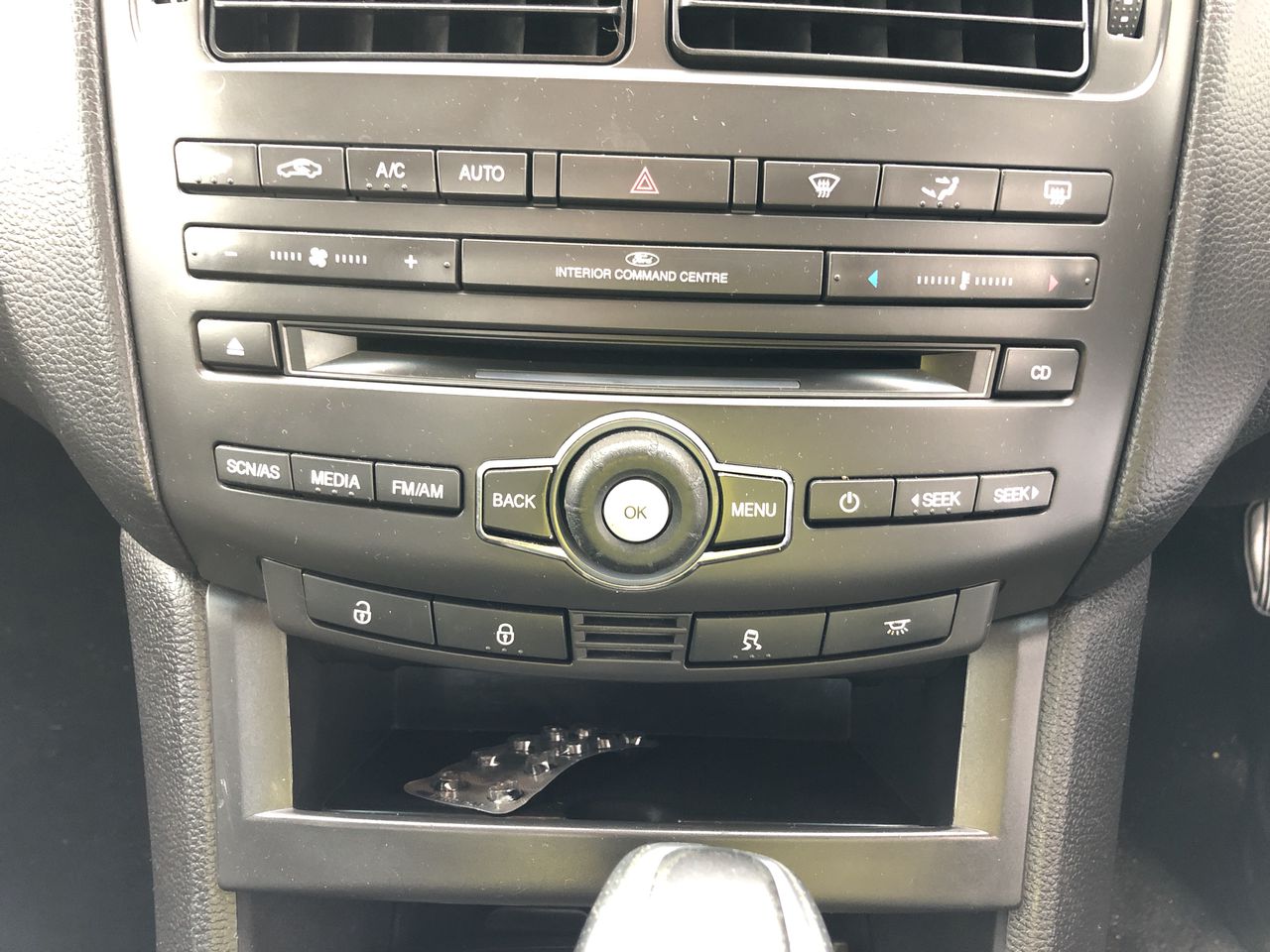 1990 Australia - 5 Dollar Coin - ANZAC Queen Elizabeth II-UNC