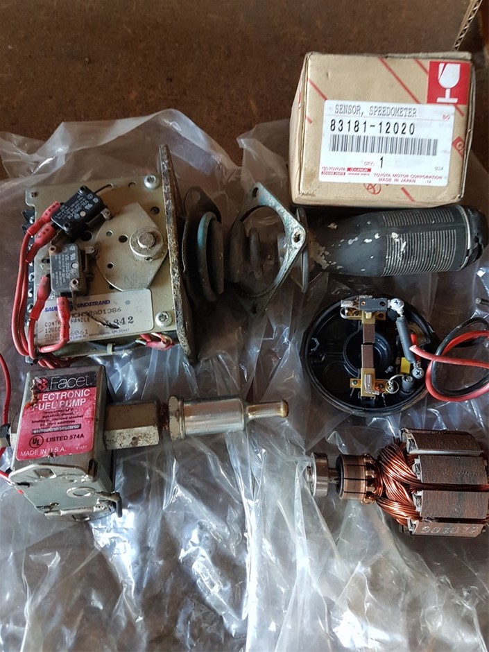 Henri Le Blanc Cuvee Rosé Brut NV (6x 750mL), France.