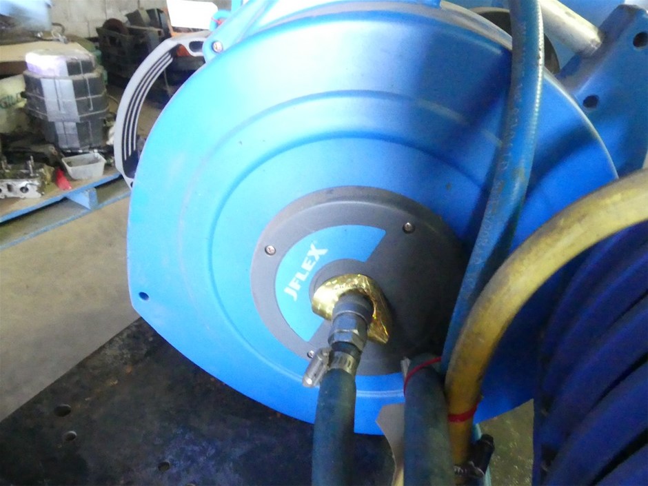 Assorted 4L Tins of Paint