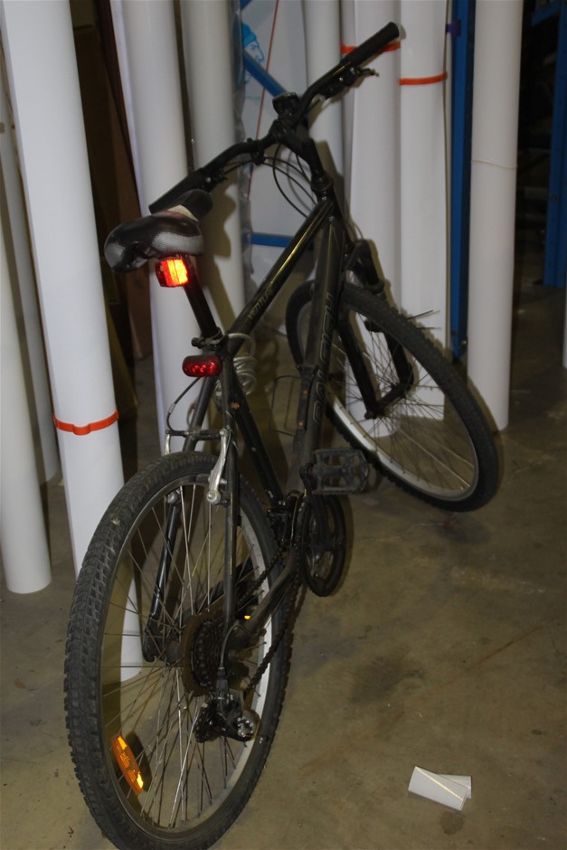 Men's 8mm Amethyst & Golden Rhinestone Beaded Gemstone Bracelet