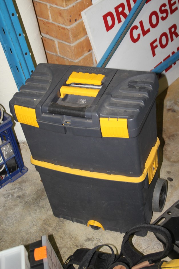 18KGold-filled/Italy Solid Gold Filled Earring -(stamped 18K/Italy)Warranty