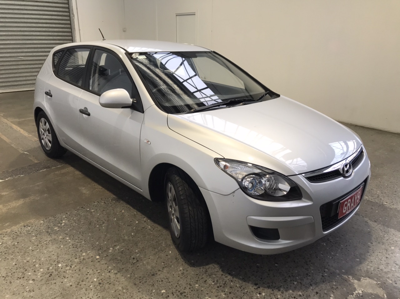 RIP CURL Men's Classic Surf Cord Volley Shorts, Size M, Bone. RRP: $79.99.