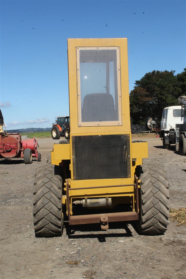 Silver-Filled Cuban Bracelet with Simulated Diamond Clasp, 8MM - 17.8cm