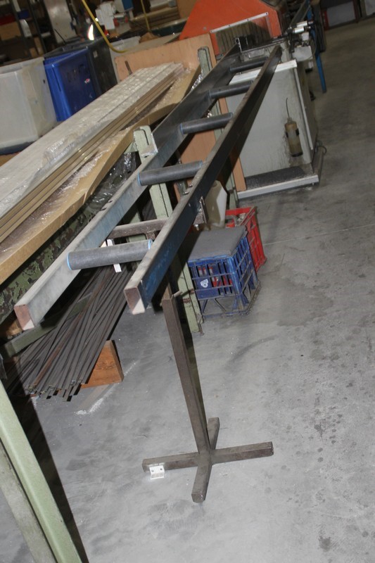 By The Vineyard Mixed Pack Pinot Grigio & Chardonnay (12x 750mL). SEA.