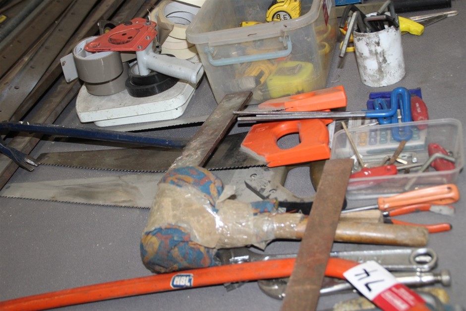 Bleeding Heart Shiraz  (12 x 750mL), SA.