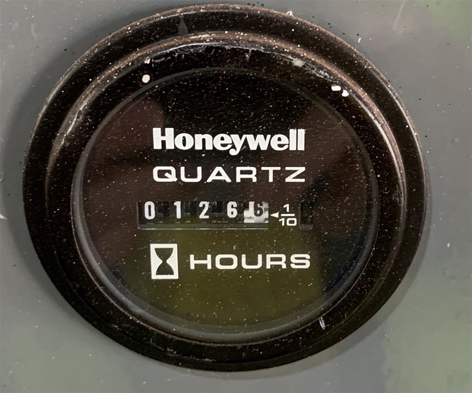 The Hero `Preservative Free` Pinot Noir 2023 (6x 750mL) SA