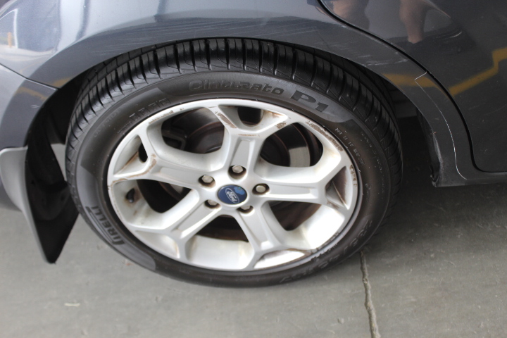 Simulated Diamond Initial 'P' Minimalist Stainless Steel Necklace