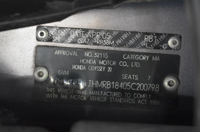 18K White Gold-Filled Cuban Necklace with Simulated Diamonds - 60.9cm