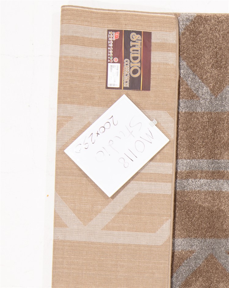 9K Yellow Gold CROSS STUD EARRINGS