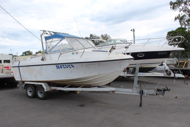 AMAZON BASICS Dog/ Puppy Pee Pads with Leak-Proof Quick-Dry Design for Pott