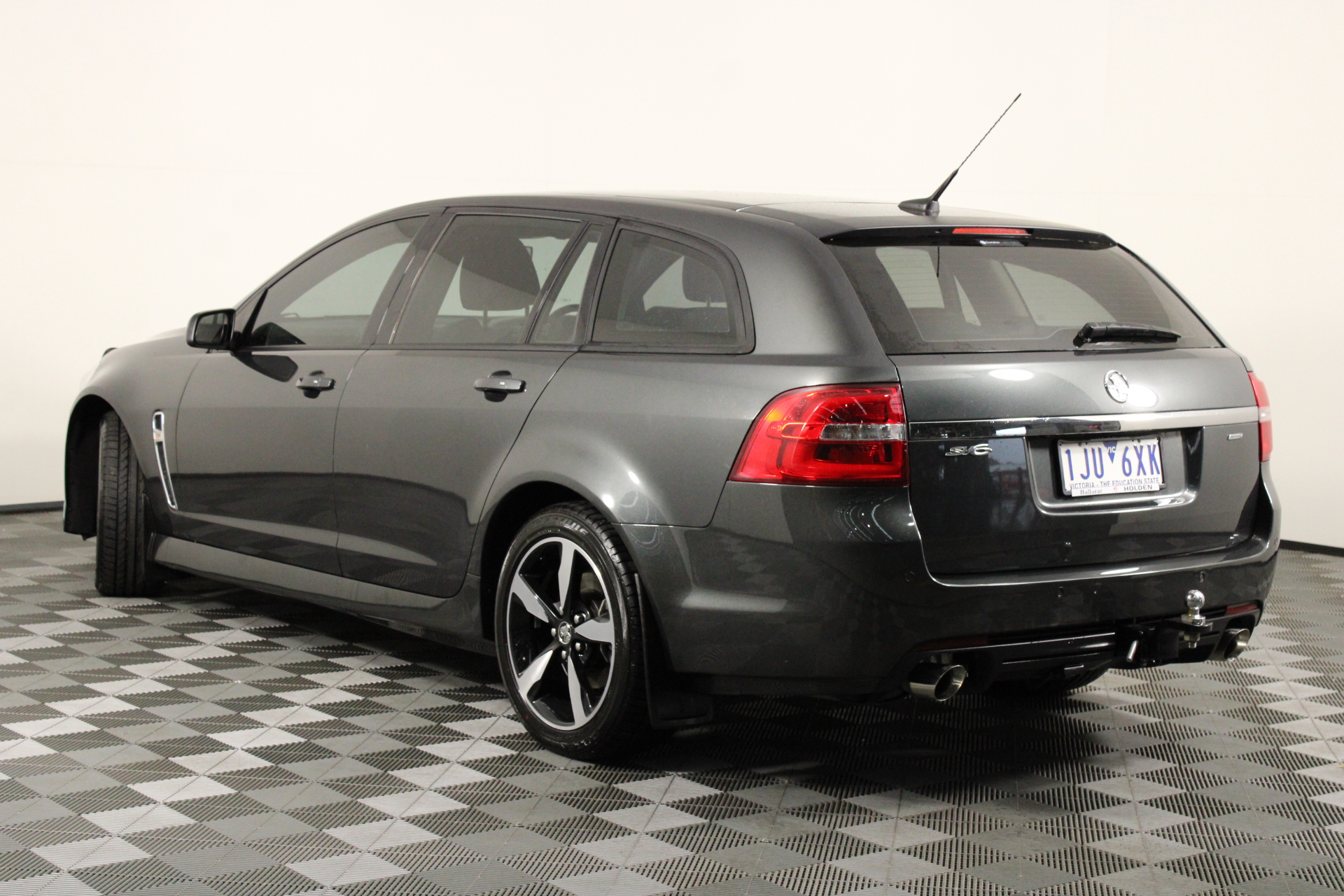 9K WHITE GOLD 'R' 0.09 HI I1 DIAMOND NECKLACE 40+5cm