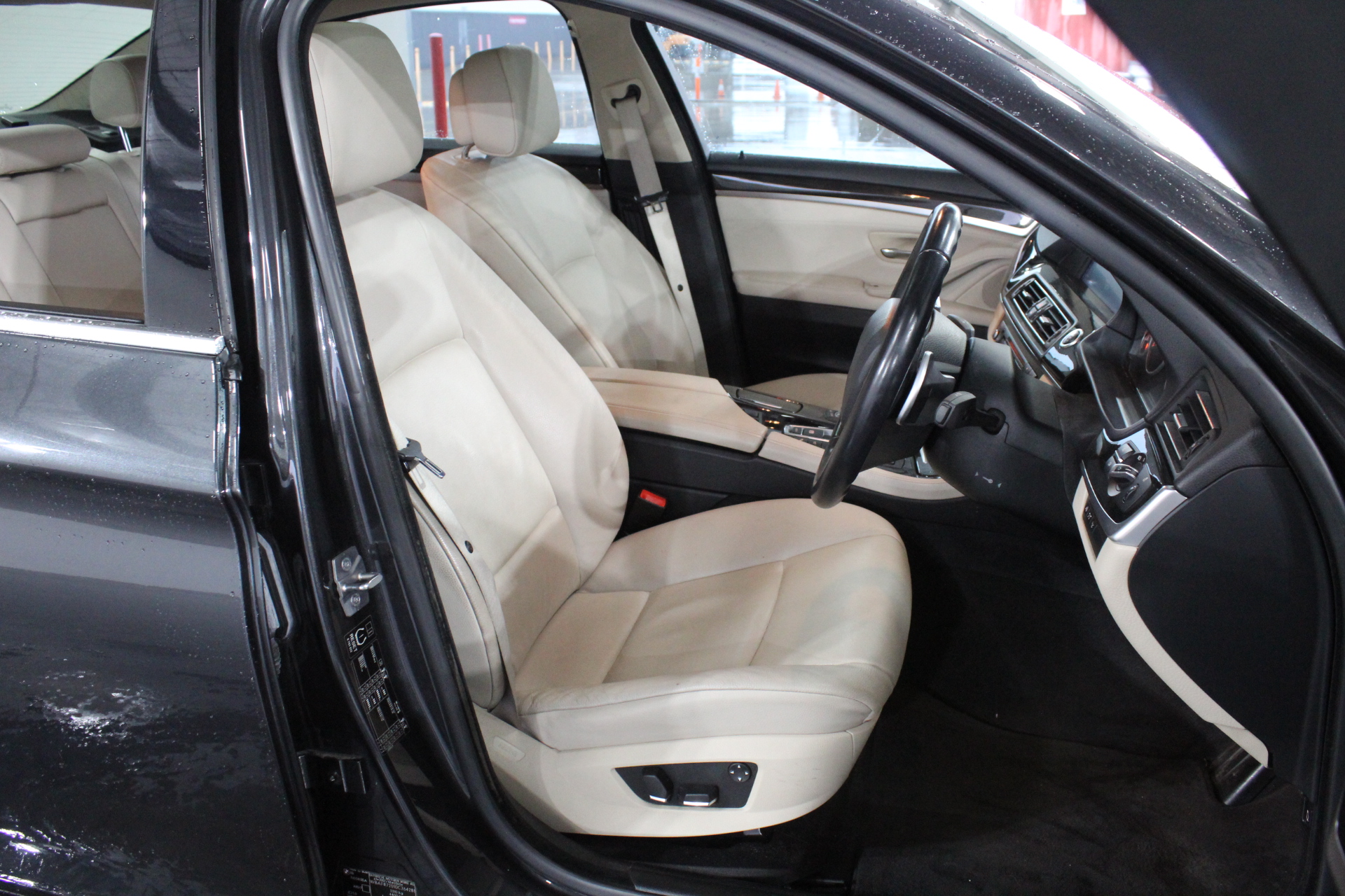 Dual Ram Hydraulic Grapple Attachment to Suit 8T Excavators (Unused)