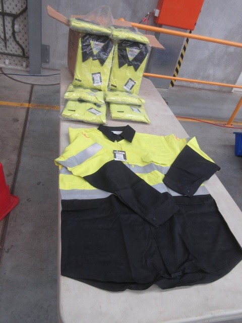 Vial full of Gold Leaf/Flake