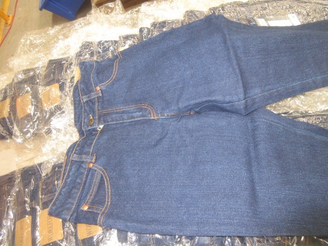 2025 ALIEN Colour Silver Stunner 43 mm Coin LTD 5000, We are Not Alone