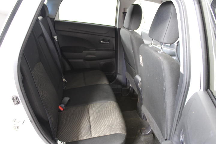 CROCS Unisex Adult Crocband Clog. Size US m5/w7. Navy. RRP: $89.99. NB: min