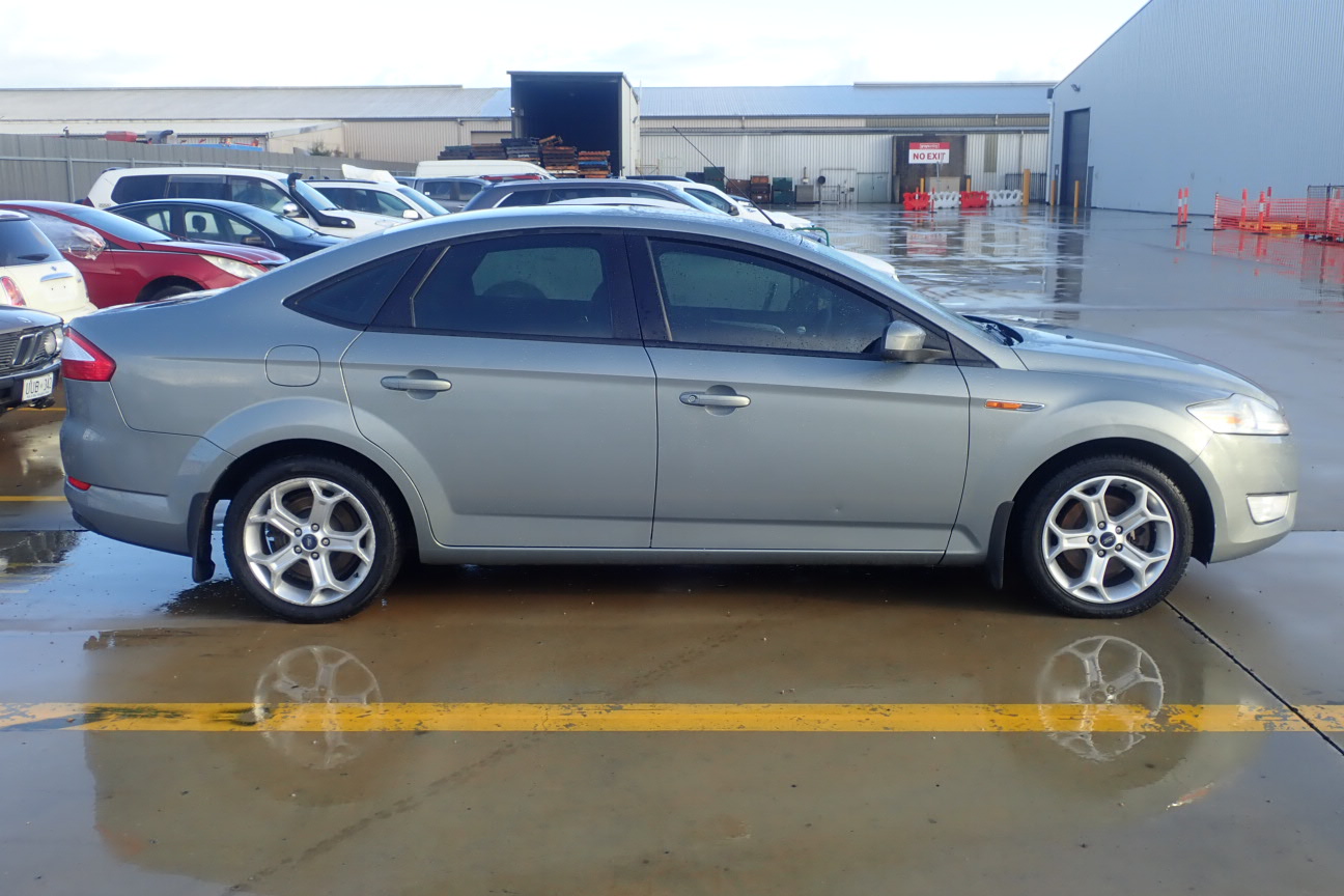 Red Natural Raw Earth Mined Garnets from Pacific Islands 50 Carat