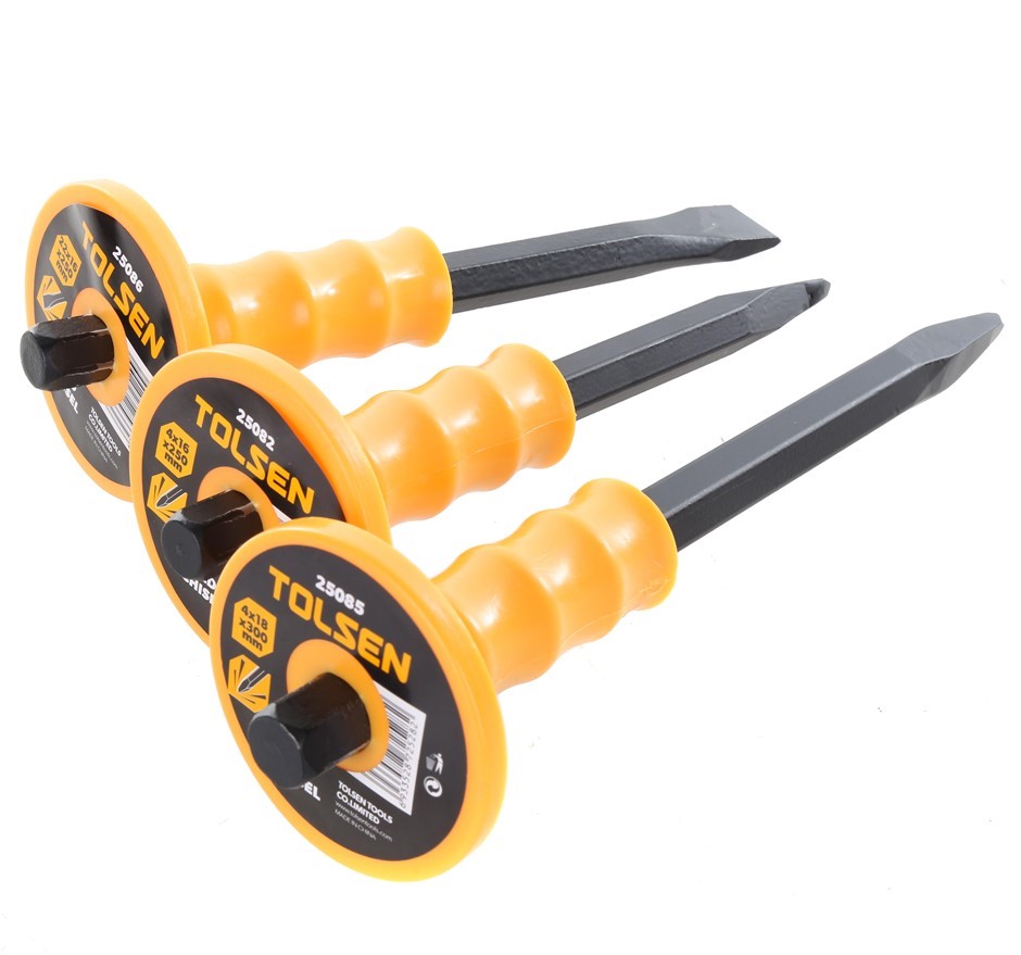 Stunning Rhodium Plated Simulated Diamond Ring - US Size 6