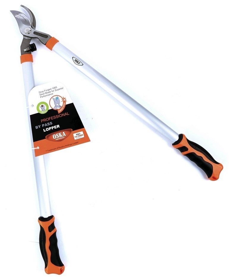 Replica Royal Ring - 16 Simulated Diamonds - US Size 7