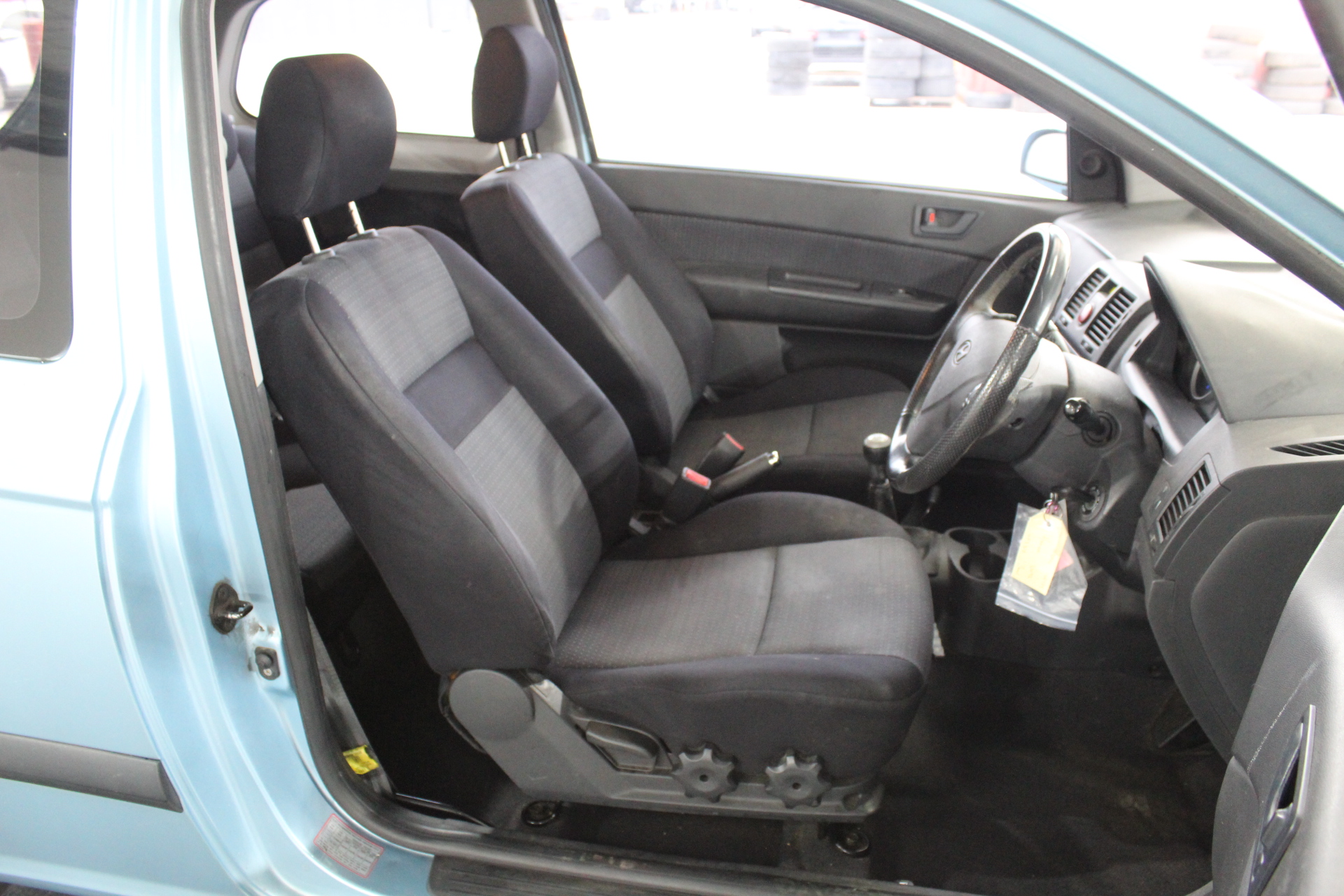 DEARFOAMS Women's Moccasin Slippers, Size M (US 7-8), Black/Cream, 31227.