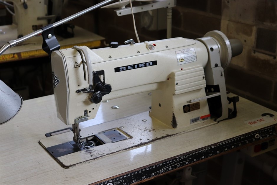 Seiko LSW8BL Industrial Sewing Machine on Workbench Auction (0155