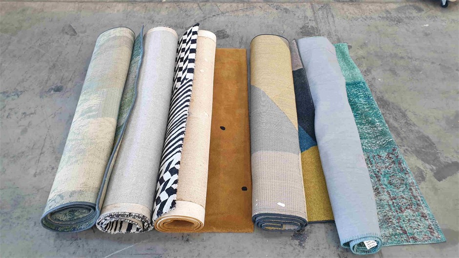 Figaro Stainless Steel Holy Cross Bracelet (adjustable)