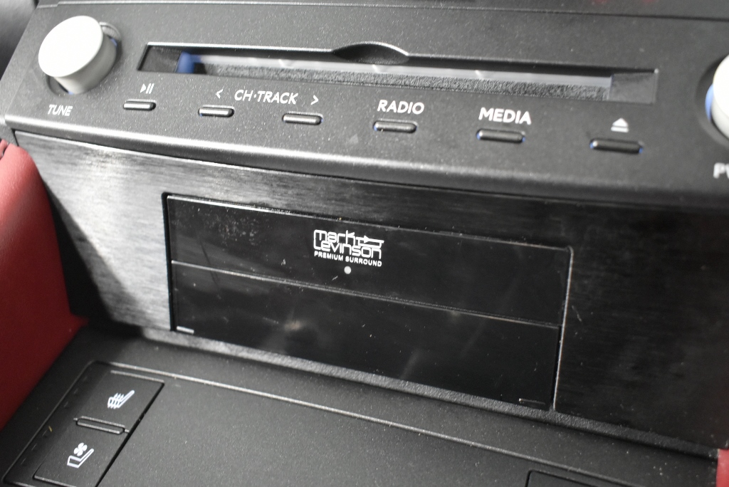 DeWALT 30m Laser Distance Measurer.