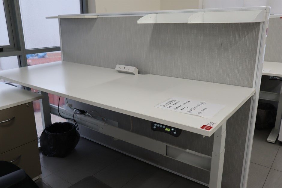 10 Packs of 1000 x VOREL Staples  10mmL x 11.3mmW x 0.7mmT.